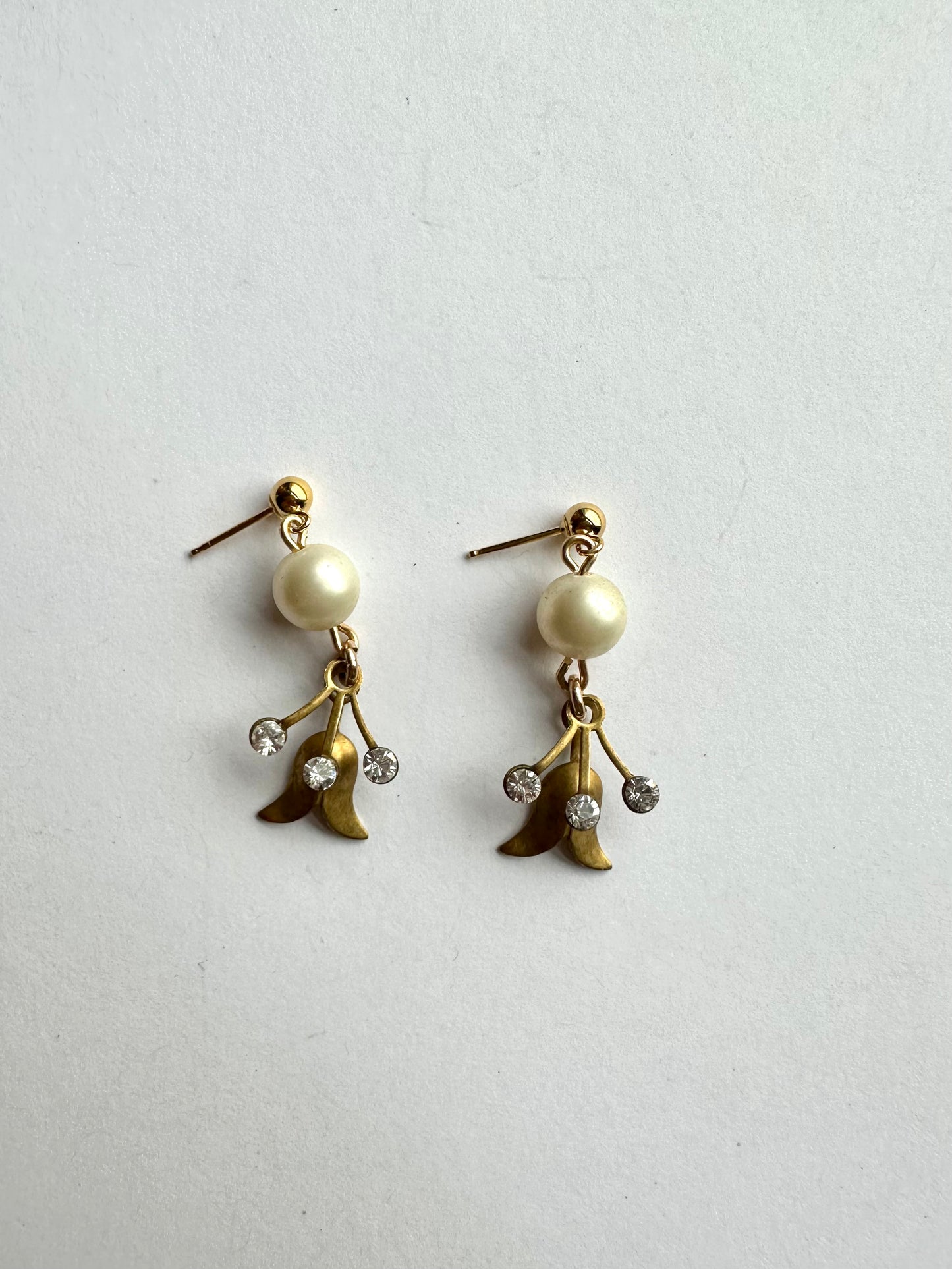 Vintage Pearl Flower Drop Earrings