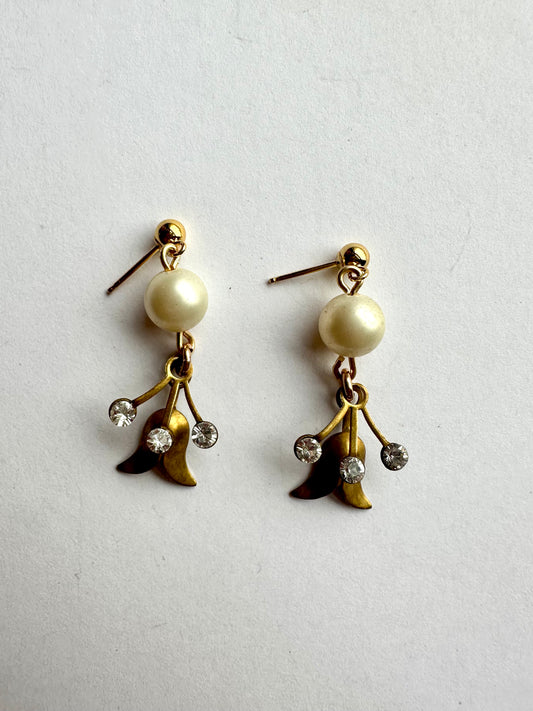 Vintage Pearl Flower Drop Earrings