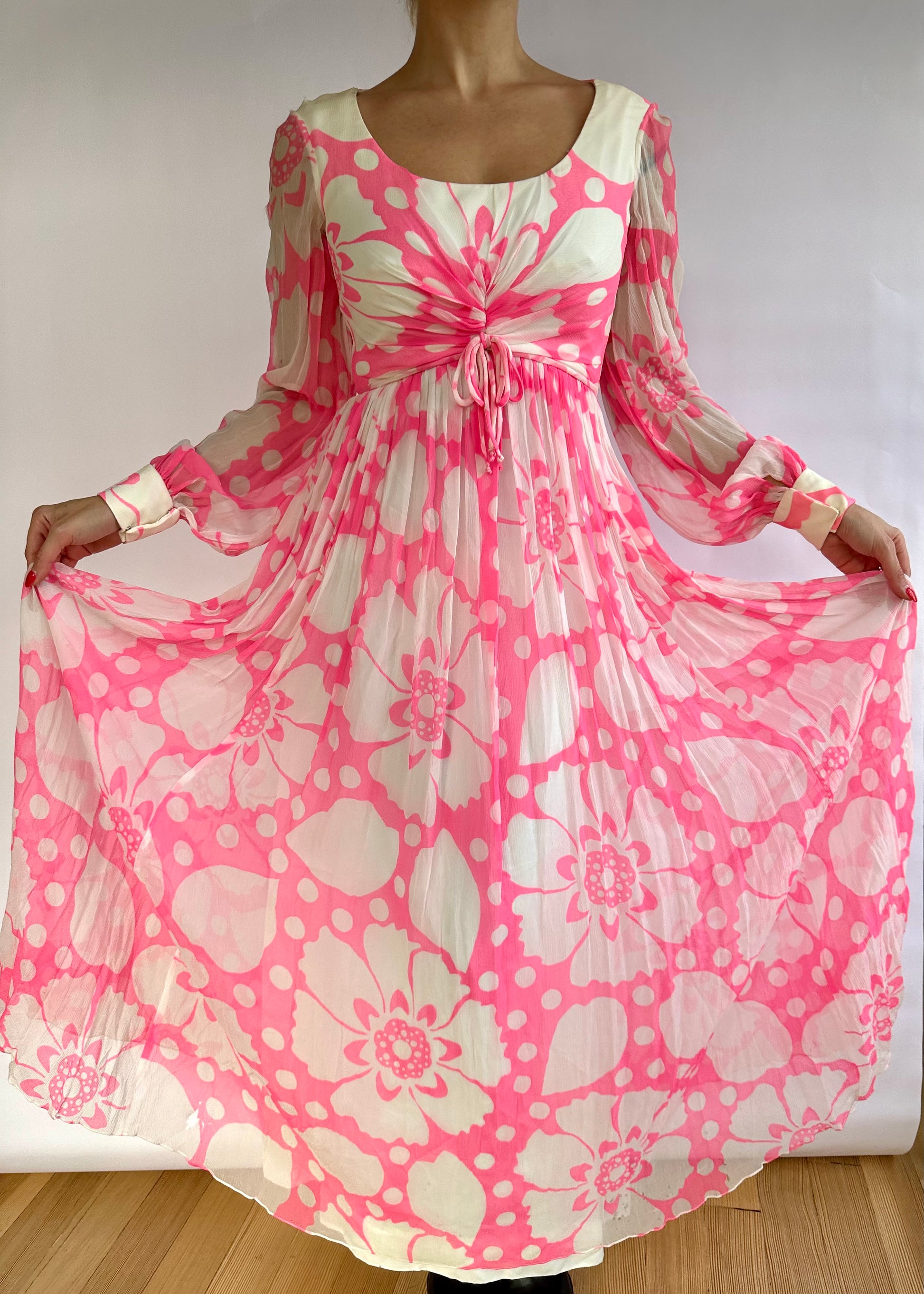 1960s Vintage Jerry Marsch For Mardi Gras Pink Chiffon Dress – Hootie Vintage 1960s Vintage Jerry Marsch For Mardi Gras Pink Chiffon Dress – Hootie Vintage