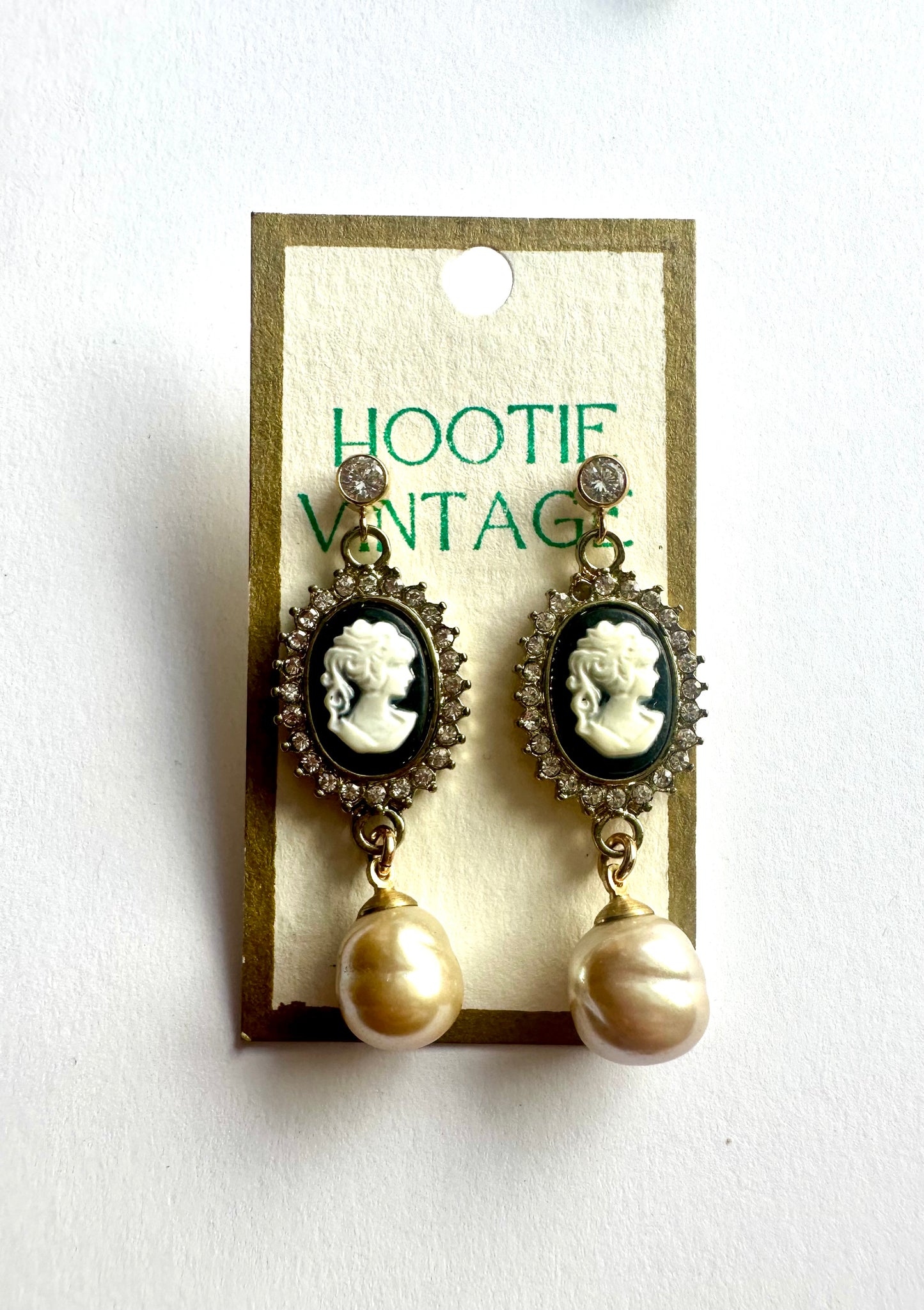 Glamorous Pearl Cameo Dangles