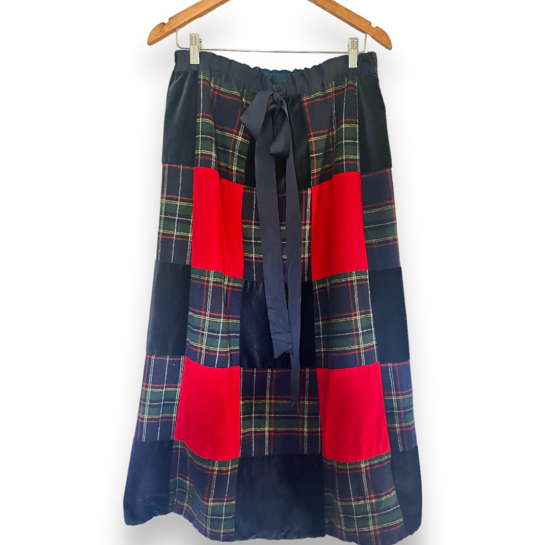 1970s Vintage Wool Tartan Maxi Skirt