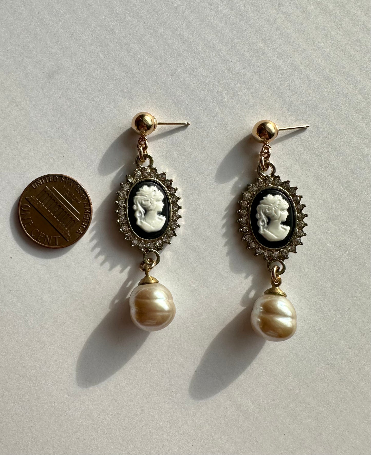 Vintage Gold Cameo Dangles